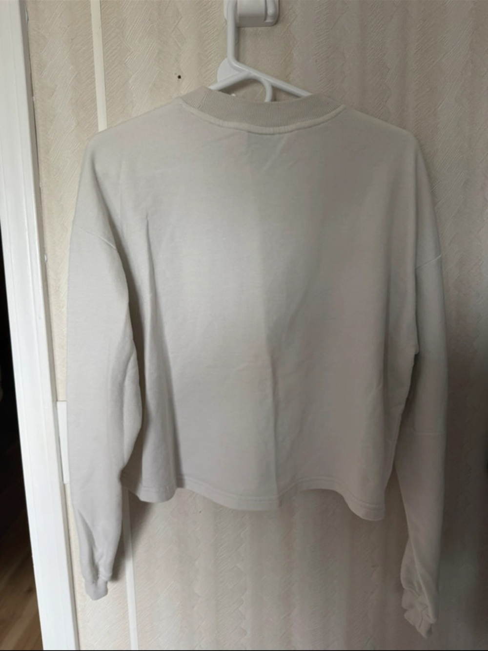 The North Face Women's Light Taupe Crewneck Sweatshirt - Picture 3 of 4